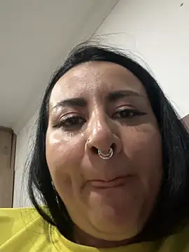 Abril_Luv webcam