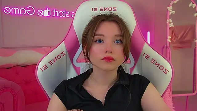 KeiraAsti