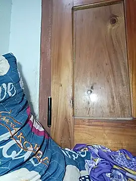 Thocon1993 webcam