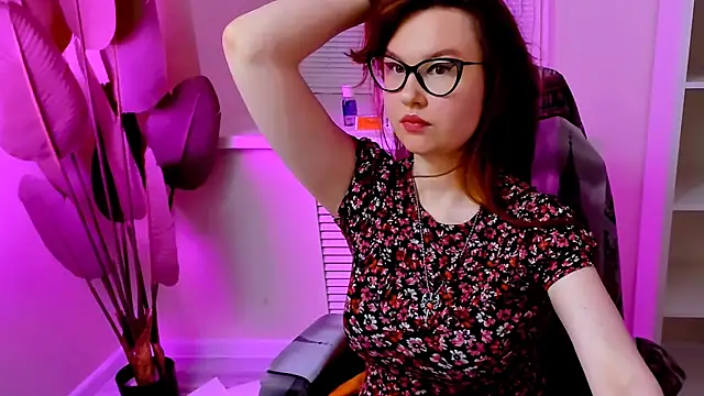 CarolGiggly webcam