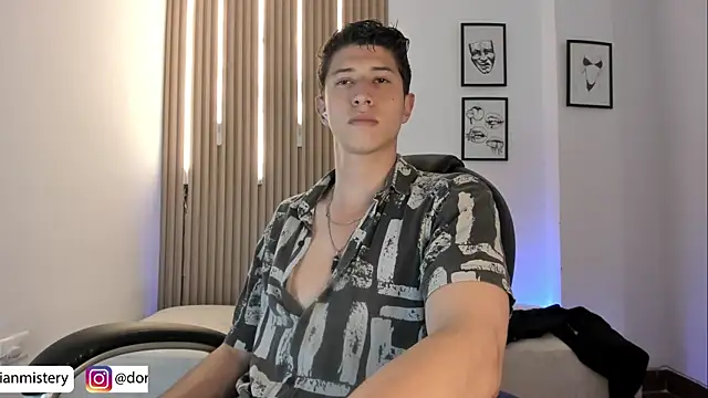 Dorianmistery2322_ webcam