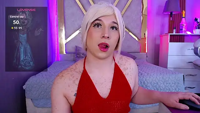 Tiffany_Valentiine webcam