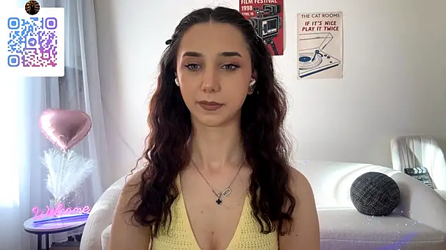 LinaMour webcam