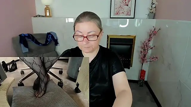 Alexandra_Kind webcam