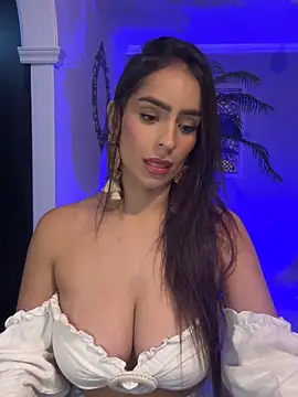 Mau_White webcam