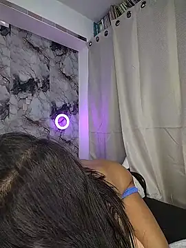 SaharQamar webcam