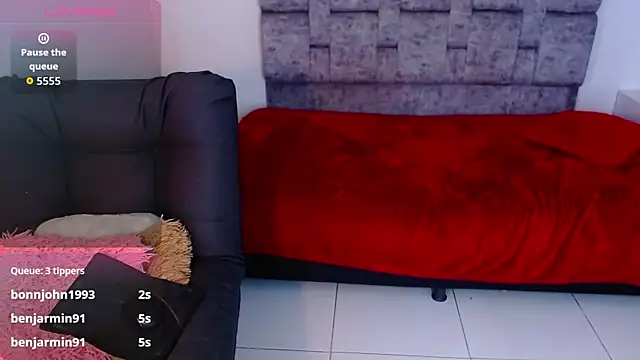 Modèle: Realbadbxtch_