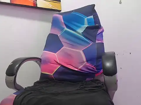 Estebanbigcock23 webcam