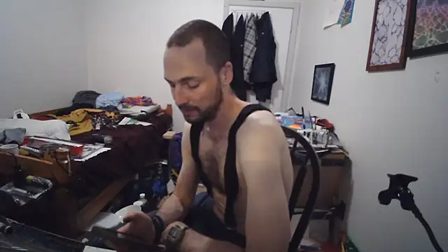 JohnnyMoves webcam