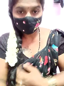 CuteDevilAnu webcam