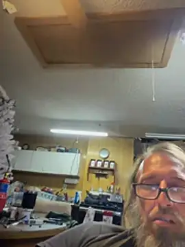 THE-CHAMPLOVENIPPLES73 live cam