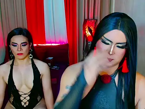 Wildest_Slave_Huntress webcam