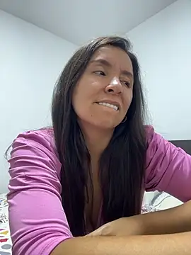 emely_sexx20 webcam