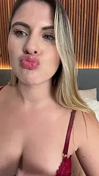 EmiilyAdams_ webcam