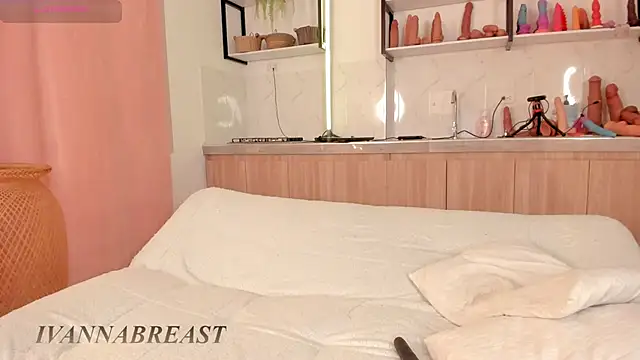 Ivannabreast_Official webcam