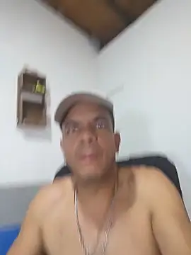 latinmartin73 - Latinmartin73's free webcam - UK Sex Cams