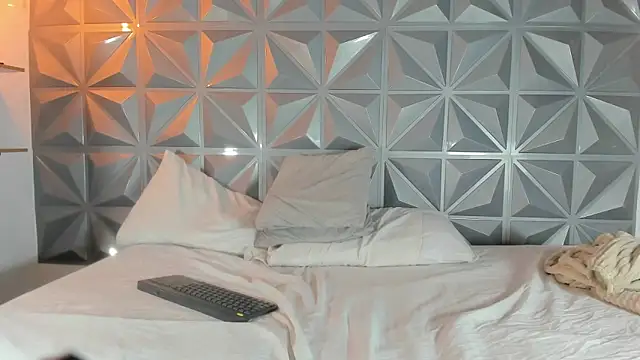Emmy_lander1 webcam