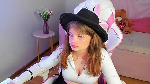 ChloeHalses webcam