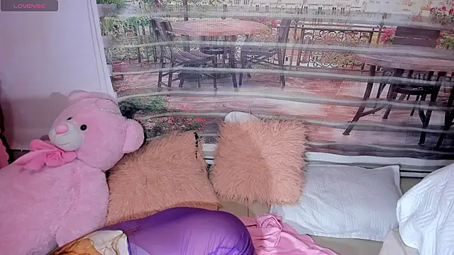 little_doll18_ webcam