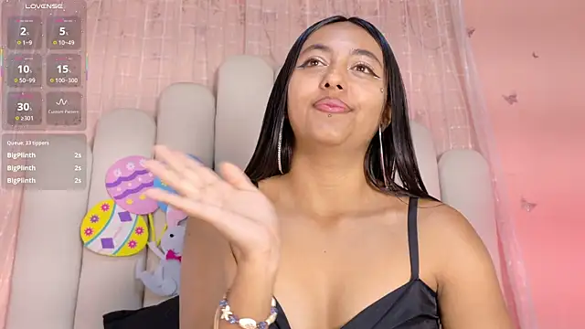 hollyyqueen_ - Hollyyqueen_'s free webcam - UK Sex Cams