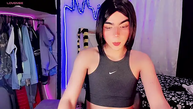 Watch Xyara_lv live on EroticFlix - High definition streams