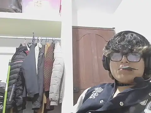 layom_21 webcam