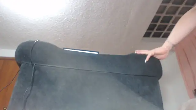 prettyangelsquirt webcam