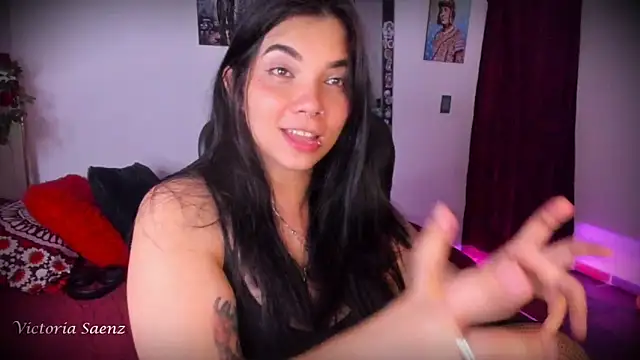 victoriaasaenz_ live cam on StripChat