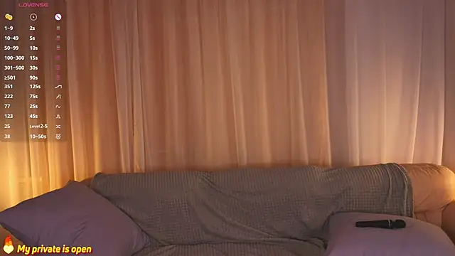 AntonelaAmeli live cam on StripChat