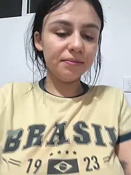 daniela-rosee - Daniela-rosee's free webcam - UK Sex Cams