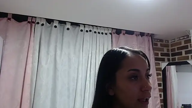 Dulce_Mariie webcam