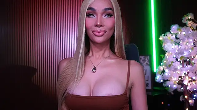 xxforyoureyesonlyxx webcam