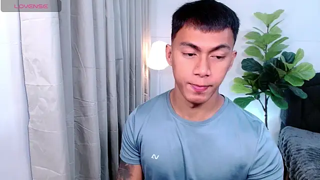 PinooyMilker webcam