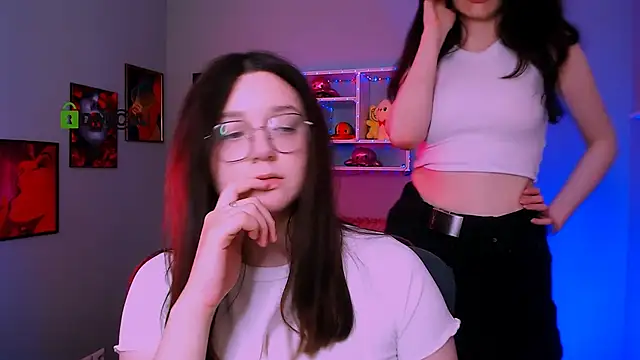 riley_sanders webcam