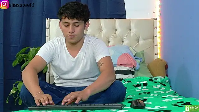 elias_steel1 webcam