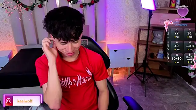 kaelwolf_tay webcam