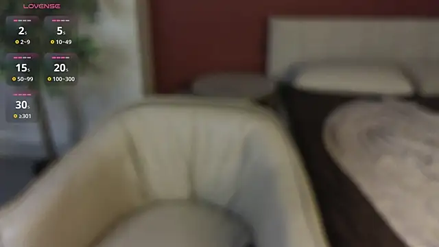 LovingWhisperr webcam