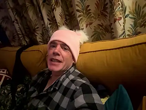 LilithRiaghanSkye webcam