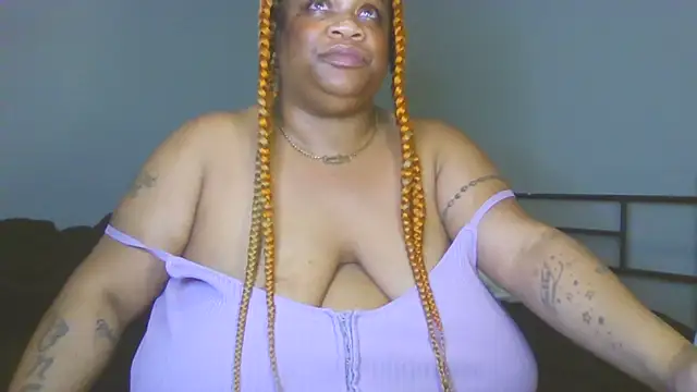 NaughtyHottieBBW webcam