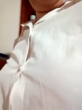 -Tara-a live sex cam