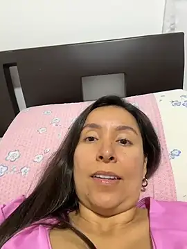 emely_sexx20 webcam