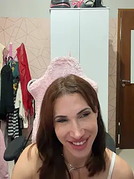 Irresistible24 webcam