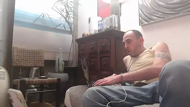smokee_parT903 webcam