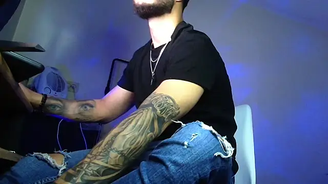 XanderCage99 webcam