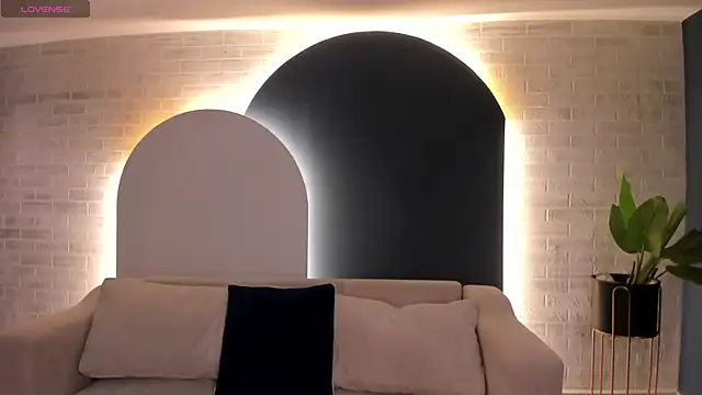 NiaSalvatore webcam