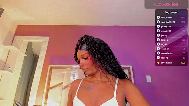 Sara_hot12112 webcam