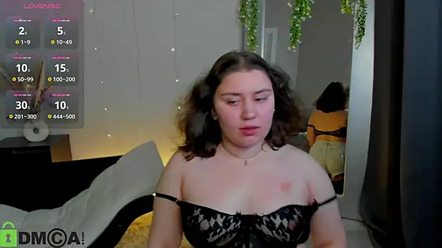 Maya_Raay webcam