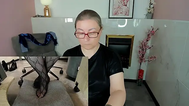 Alexandra_Kind webcam