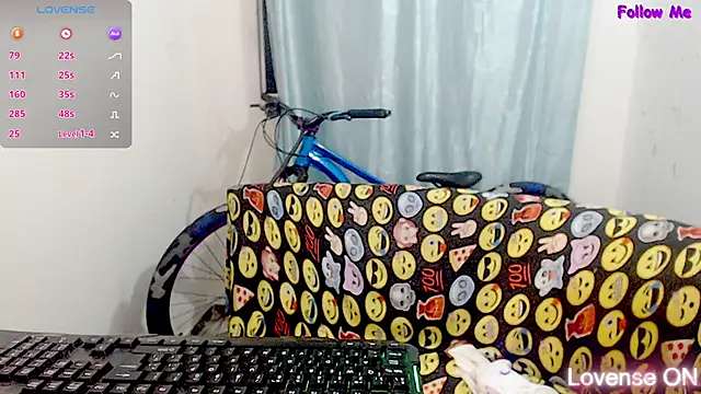 MrKingsaintx webcam