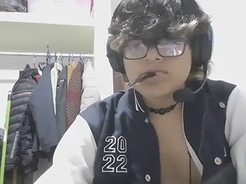 layom_21 webcam